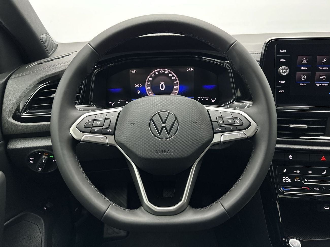 فولكس واجن T ROC Style 1.4L