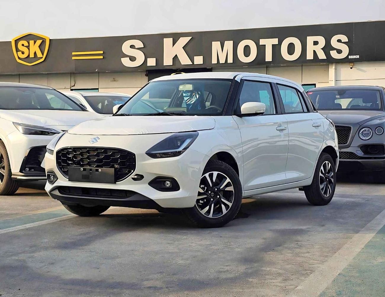 سوزوكي سويفت GLX || 1.2L PETROL A/T | PUSH START | REAR PARKING SENSOR | REAR CAMERA (CODE # GLX)