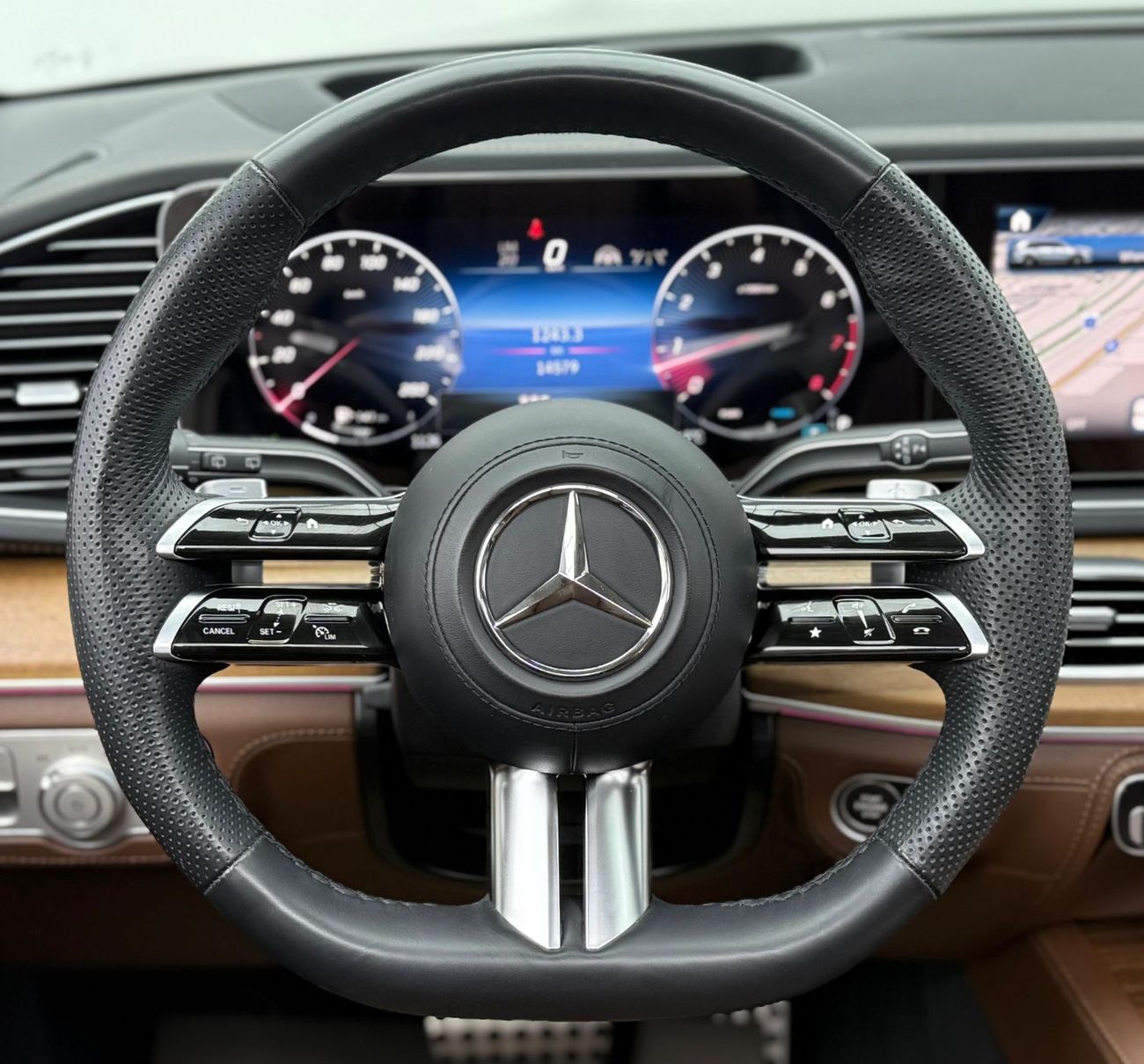 Mercedes-Benz GLS 580 4MATIC 2024 Mercedes Benz GLS580 AMG 4MATIC, 2028 Mercedes Warranty, Very Low Km, 7 Seater, GCC