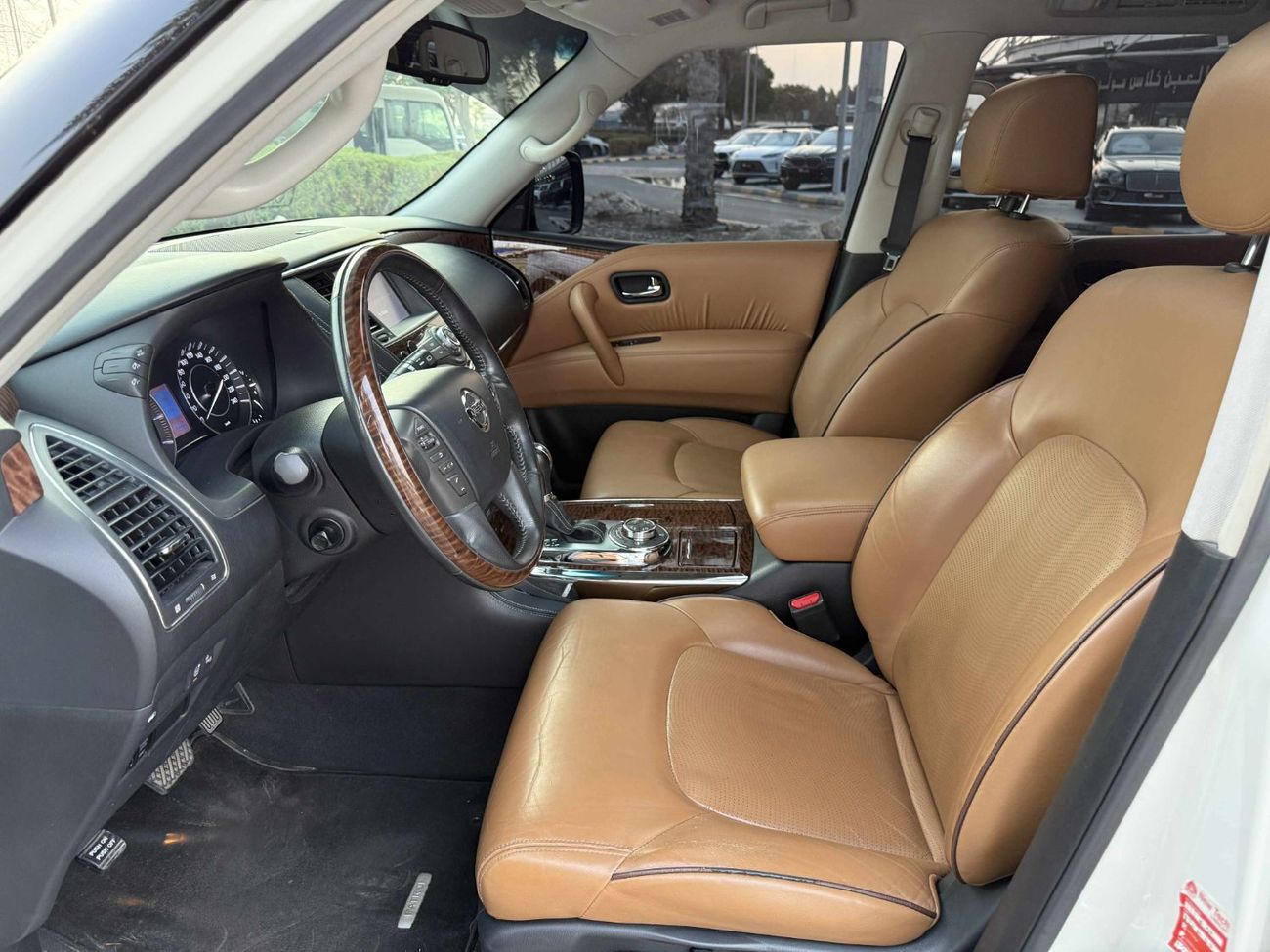 نيسان باترول LE Platinum 5.6L