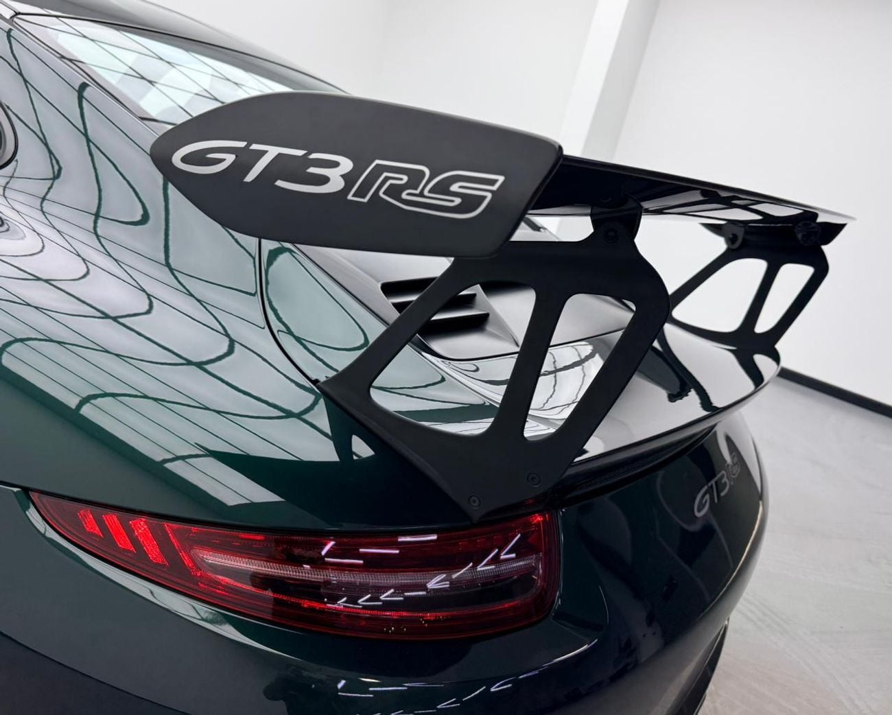 Porsche 911 2016 Porsche 911 GT3 RS, Porsche Warranty+Full Service History, GCC