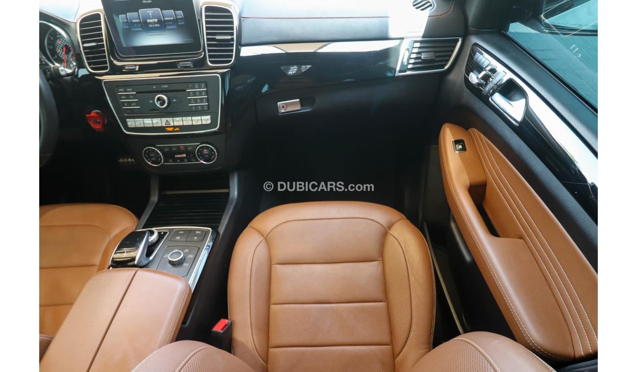 مرسيدس بنز GLE 43 AMG C292