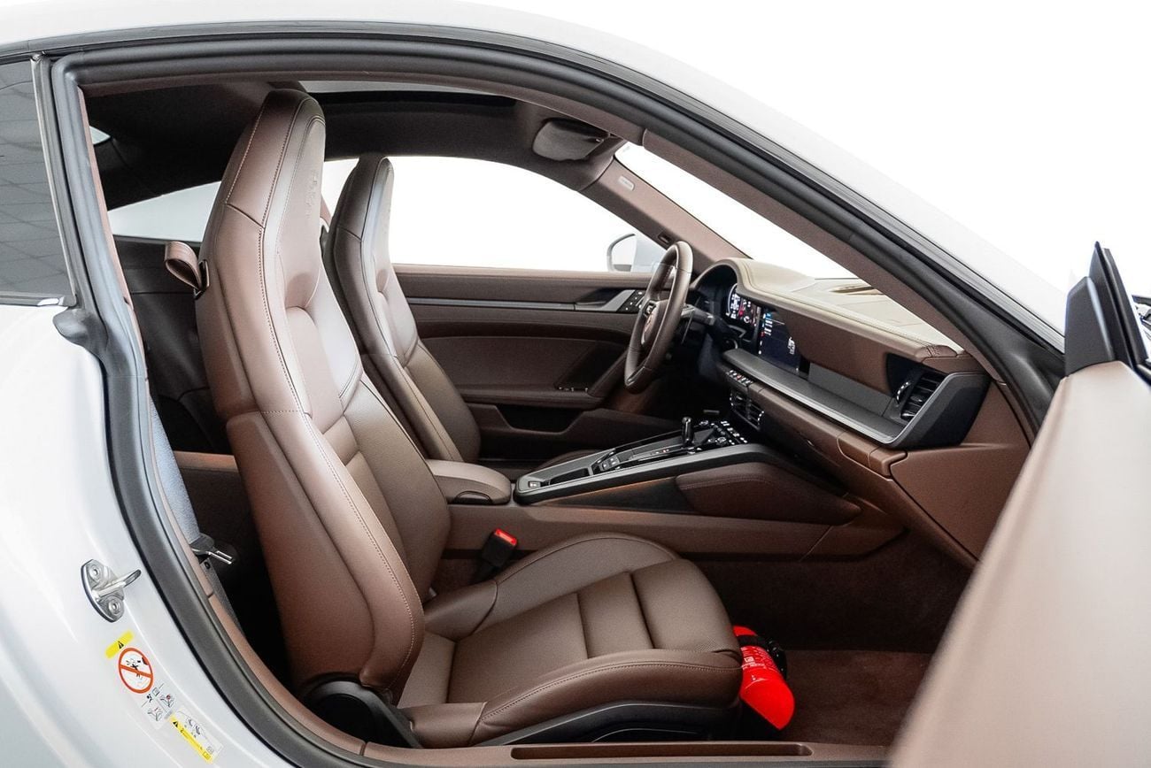 Porsche 911 Carrera 3.0L (444 HP) Coupe