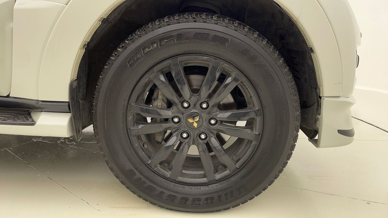 Mitsubishi Pajero GLS H/L SIGNATURE EDITION 3.8 | Zero Down Payment | Home Test Drive