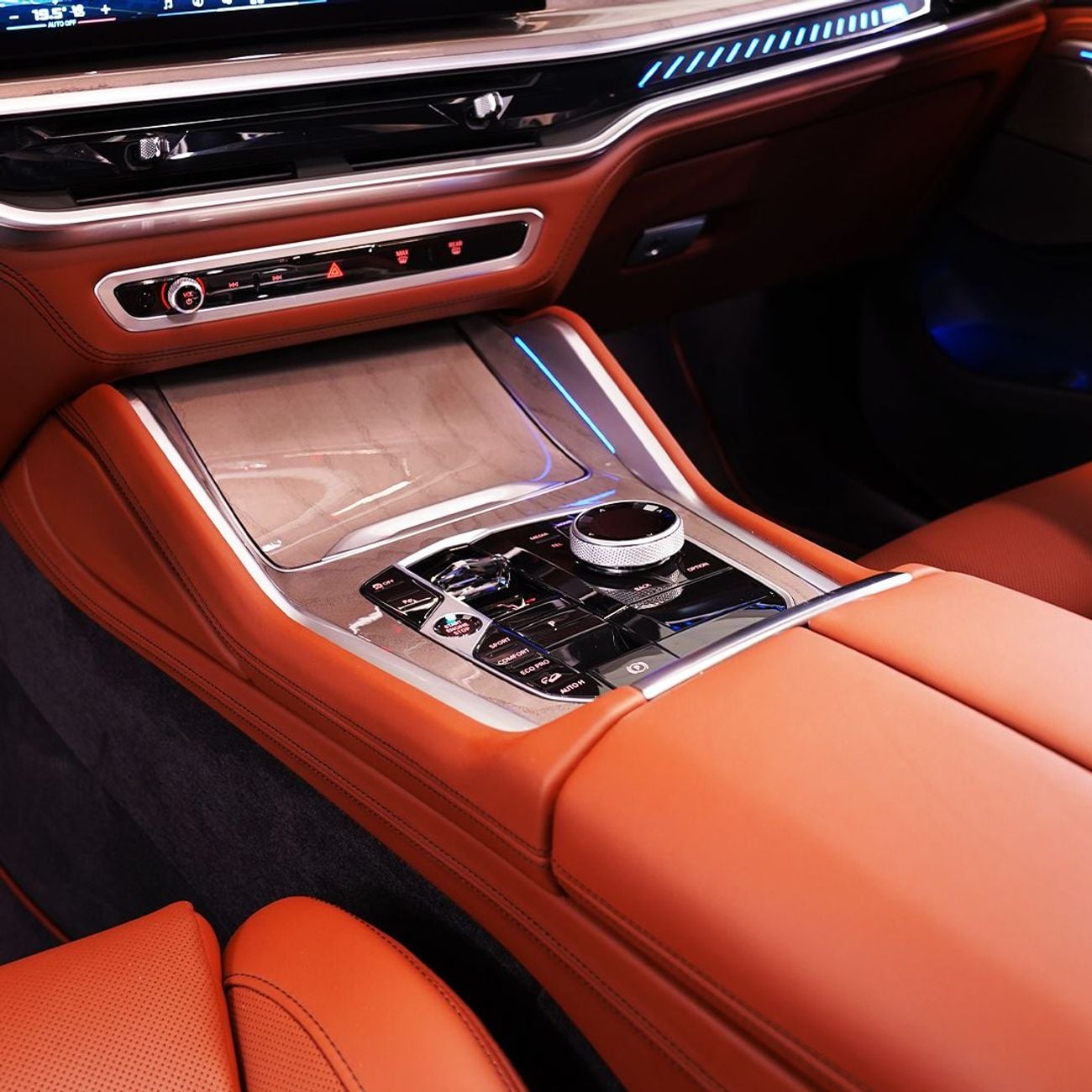 بي أم دبليو X6 2025 BMW X6 M60i xDrive, 2030 BMW Warranty + Service Pack, Fully Loaded, Very Low Kms, GCC