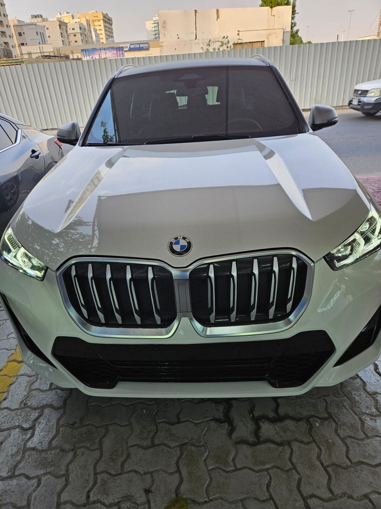 بي أم دبليو X1 xDrive 28i