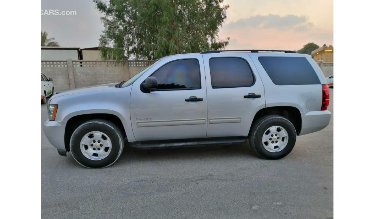 Chevrolet Tahoe 2012 Gcc specs mid options 4x4 drive