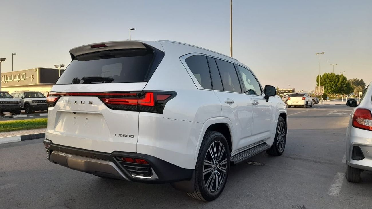 Lexus LX 600 RHD Signature 3.5L