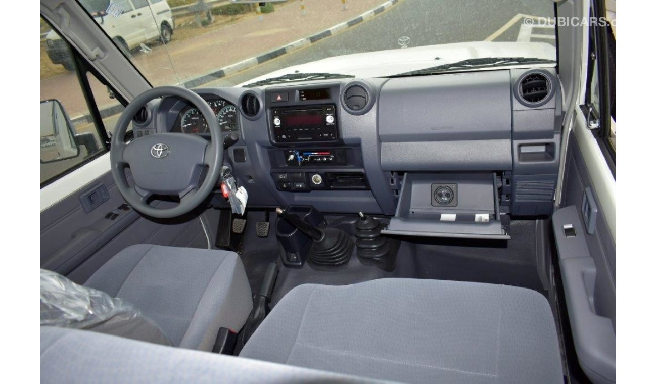 Toyota Land Cruiser 2019  MODEL   78 HARDTOP LONG WHEEL BASE  V6 4.0L PETROL 4WD 9 SEAT MANUAL TRANSMI