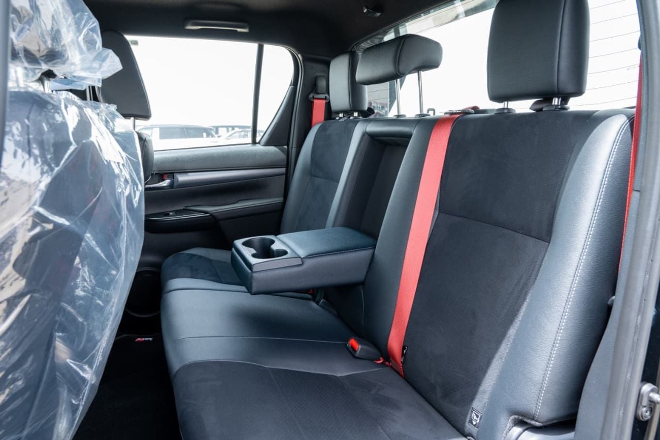 تويوتا هيلوكس GR-Sports | 2.8L | Diesel | 4x4 | Special Edition