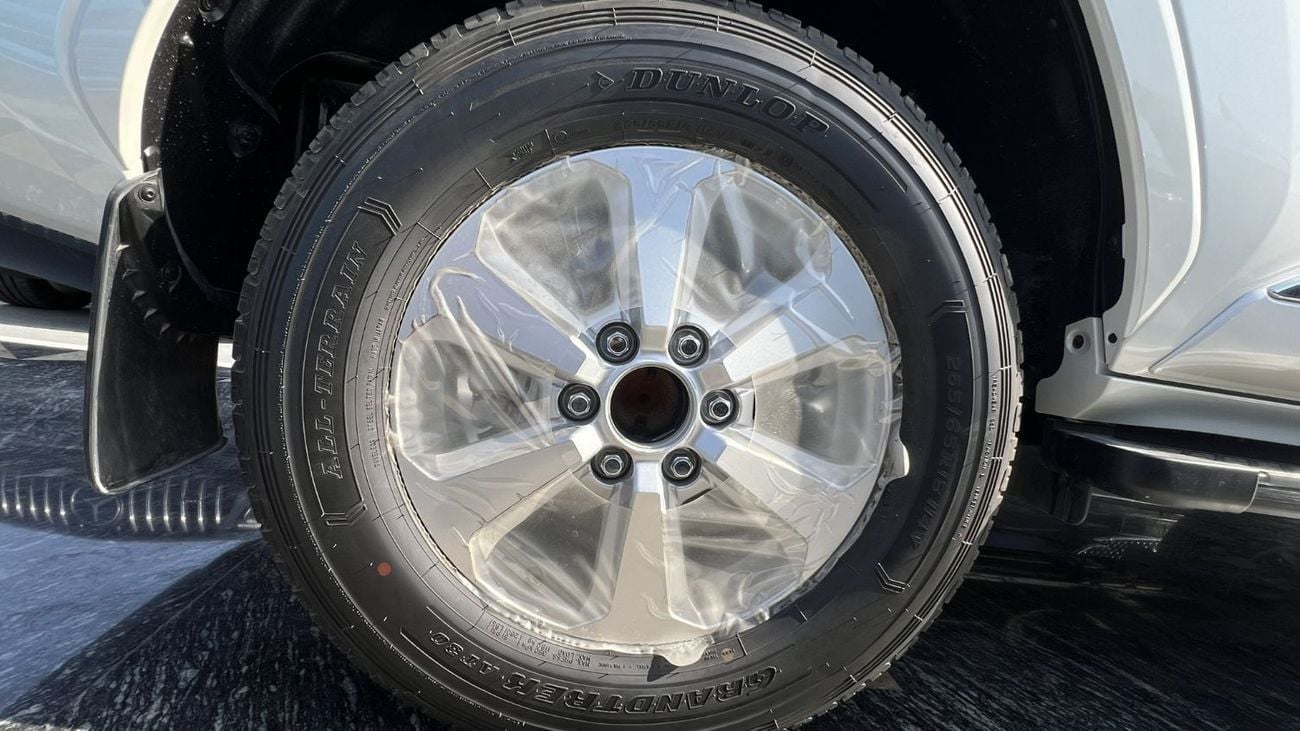 Toyota Land Cruiser TOYOTA LAND CRUISER GXR 3.5L 4WD