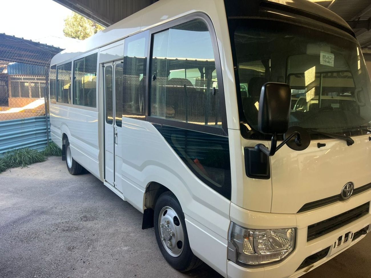 Toyota Coaster 2026 Toyota Coaster High-Roof 23-Seater 4.2L 6-Cyl Turbo Diesel M/T RWD (Auto Closing Door) Export O