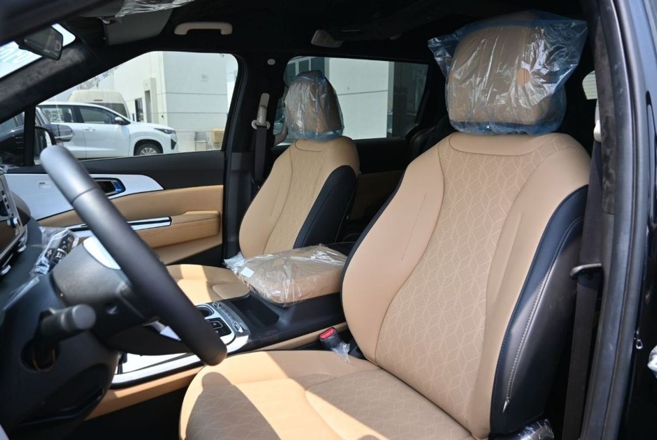 كيا كارنيفال Kia Carnival 3.5L V6, Petrol, Hi-Roof Limousine, Model 2023, Color Black