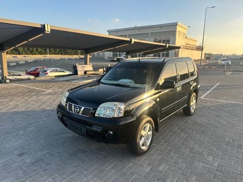 Nissan XTrail Nissan X-Trail 2011 gcc 4WD