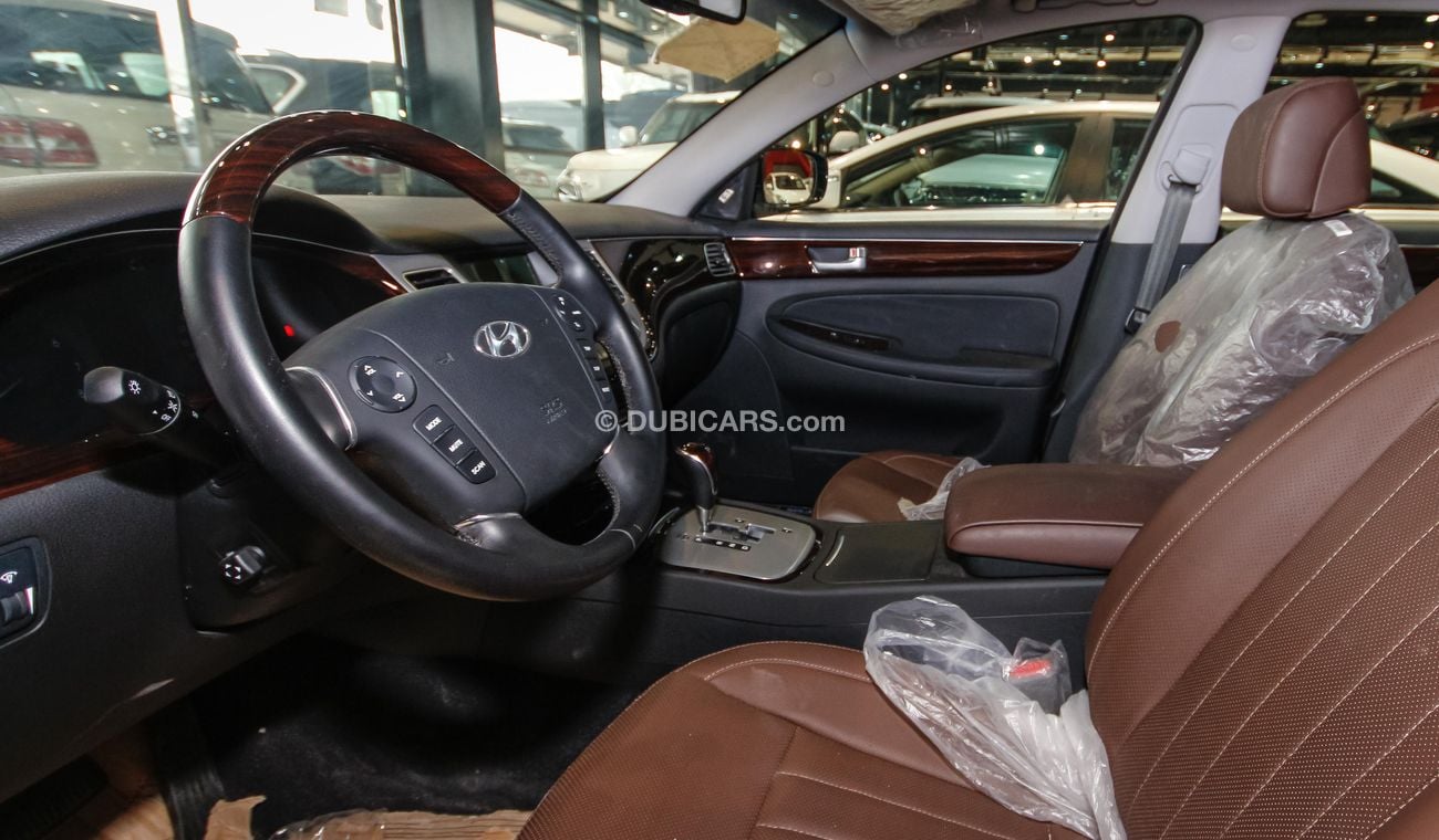 Hyundai Genesis 3.3