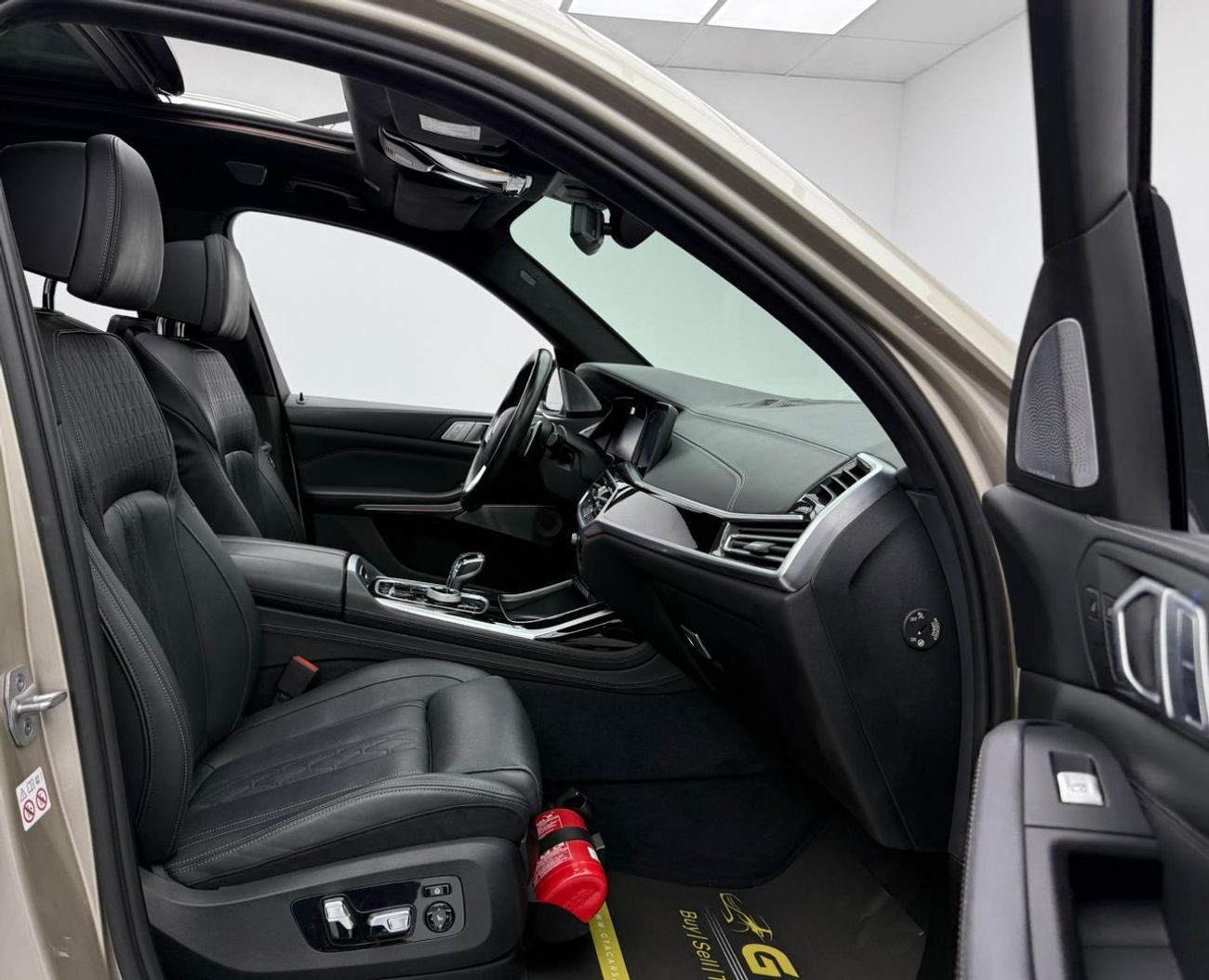 BMW X7 50i 4.4L 2019 BMW X7 xDrive50i, Warranty, Full BMW Service History, 7 Seater, Fully Loaded, GCC