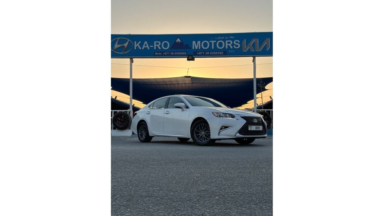 Lexus ES350 Platinum Lexus ES350 2018 with engine capacity 3.5 in perfect condition 163,000 km cable car
