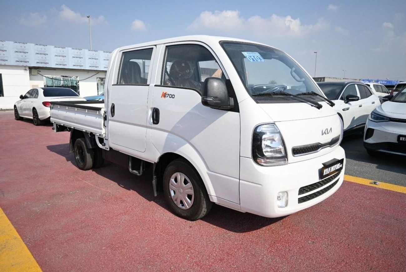 كيا K2700 كيا K2700 بونجو 2.7 لتر ديزل، كابينة مزدوجة، 4 ابواب، لون ابيض، موديل 2023
