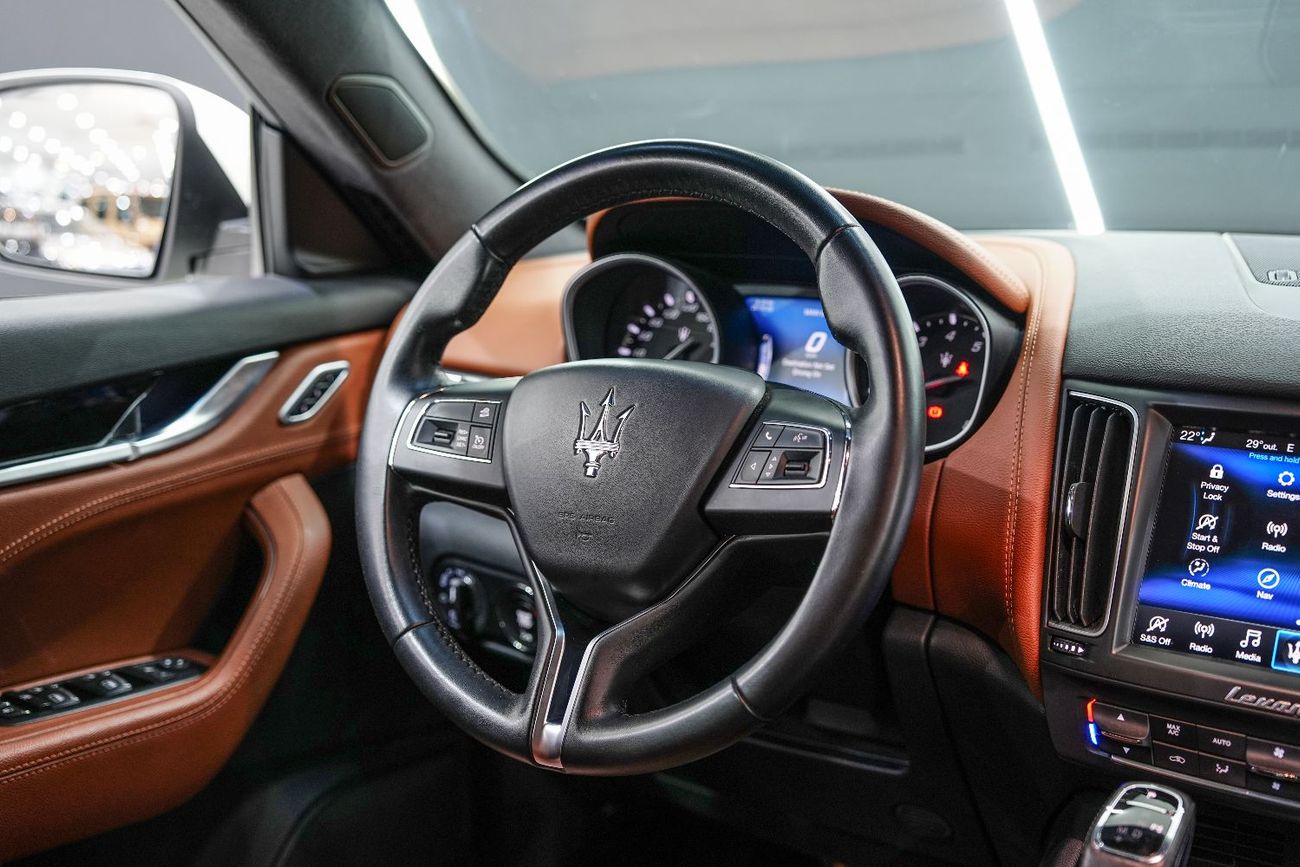 مازيراتي ليفونت Std 3.0L (350 HP) 2019 Maserati Levante Q4, Panoramic Roof, Very Low Mileage, GCC Specs!!