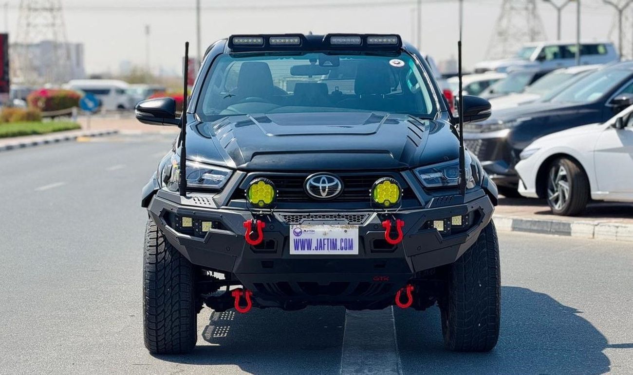 تويوتا هيلوكس 