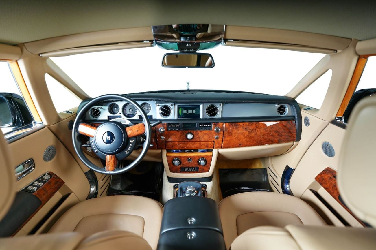 Rolls-Royce Phantom Coupe-GCC-Low Mileage-Collectors Item-Mint Condition