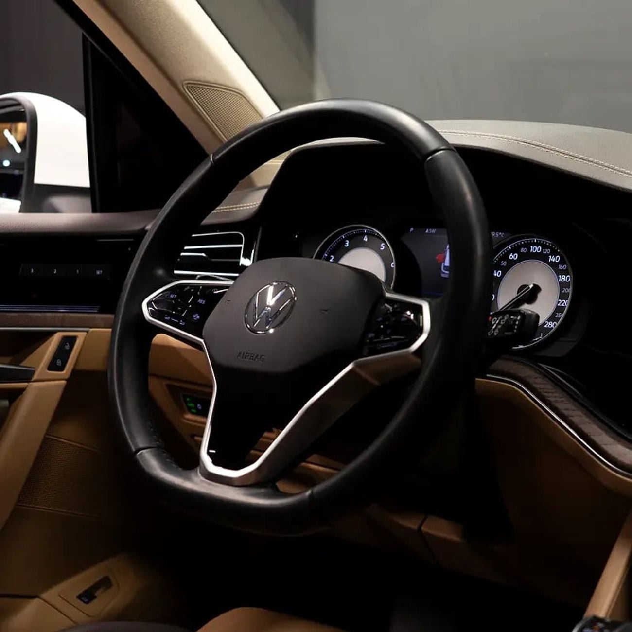 Volkswagen Touareg Atmosphere 3.0L 2,299 pm • 0% Downpayment • • 1 Year Warranty