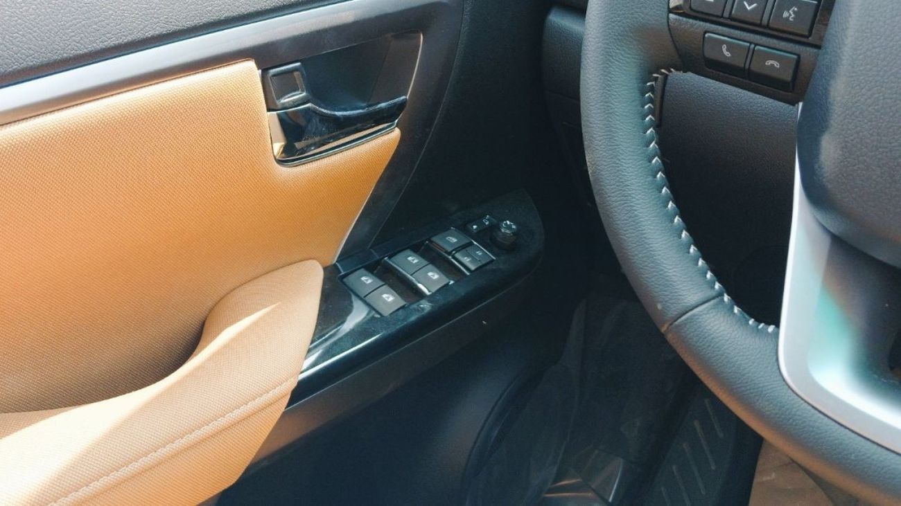 Toyota Fortuner Toyota Fortuner 2.4L Diesel GCC 2024YM