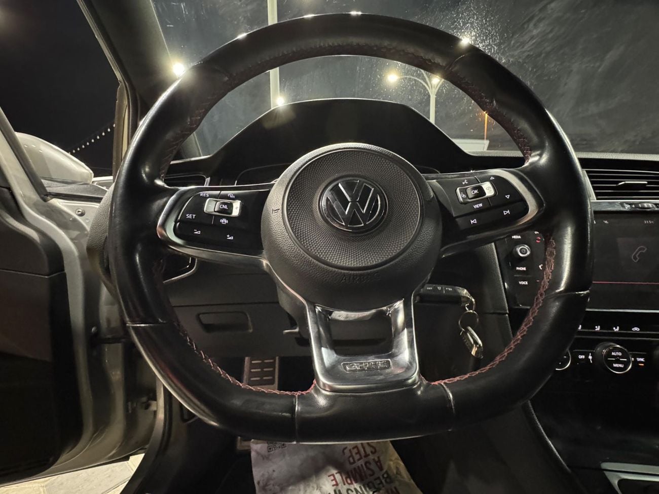 Volkswagen Golf GTI SEL 2.0T