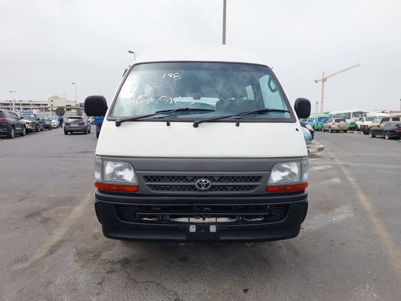 تويوتا هاياس TOYOTA HIACE VAN RHD 2000 MODEL 2.4 L PETROL MANUAL(PM02940)