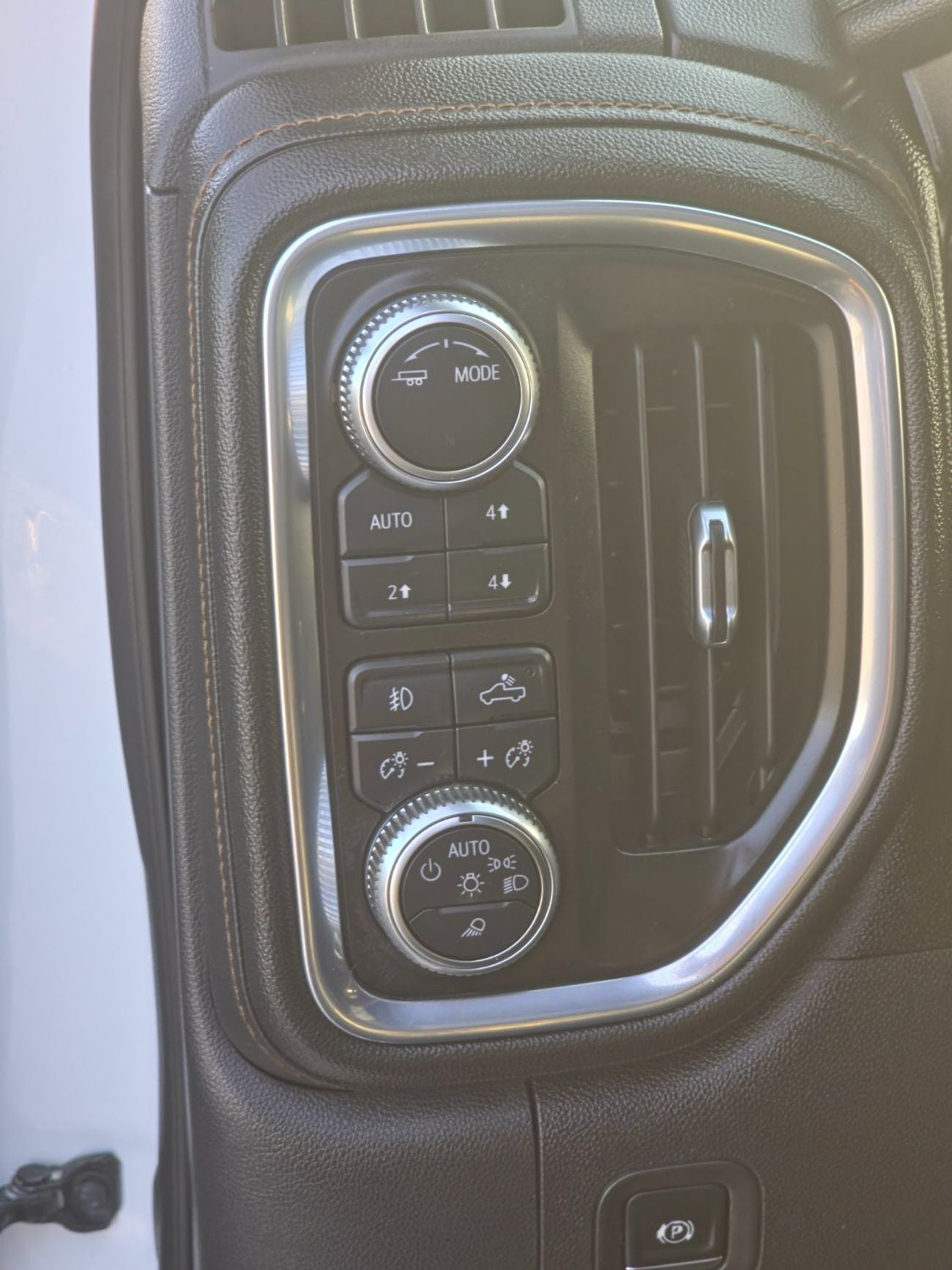 GMC Sierra 1500 REG/CAB AT4