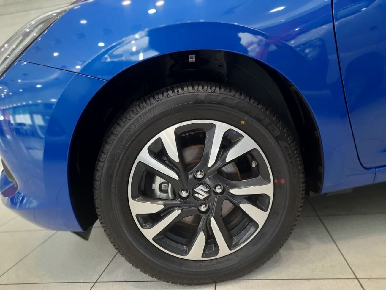 Suzuki Swift Dzire GLX 1.2L 2025 Suzuki Swift GLX - (1 Year 20,000 Km FREE Service Contract)