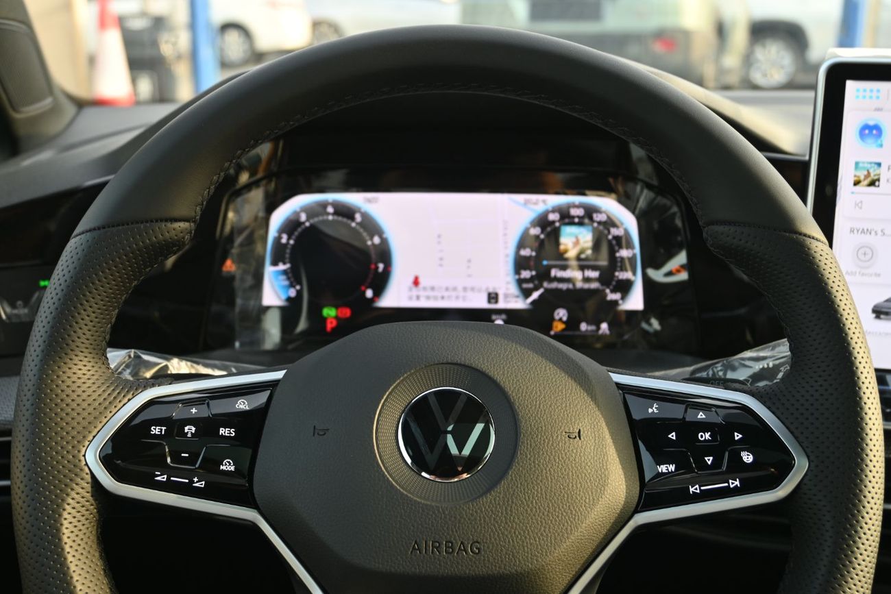 Volkswagen Golf R Volkswagen Golf R 1.5L Turbo TSI, Model 2025, Color Grey