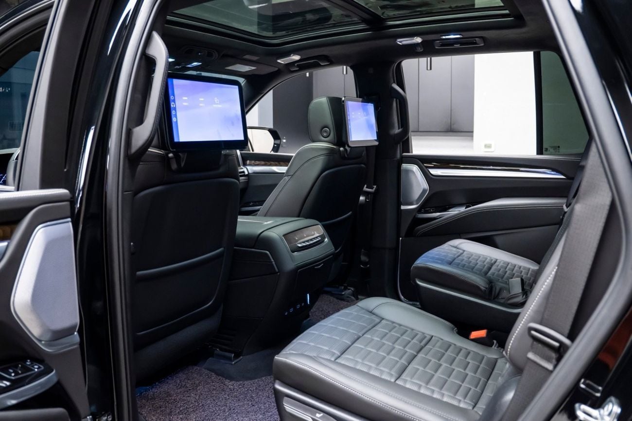 كاديلاك إسكالاد Sport Platinum 6.2L 4WD