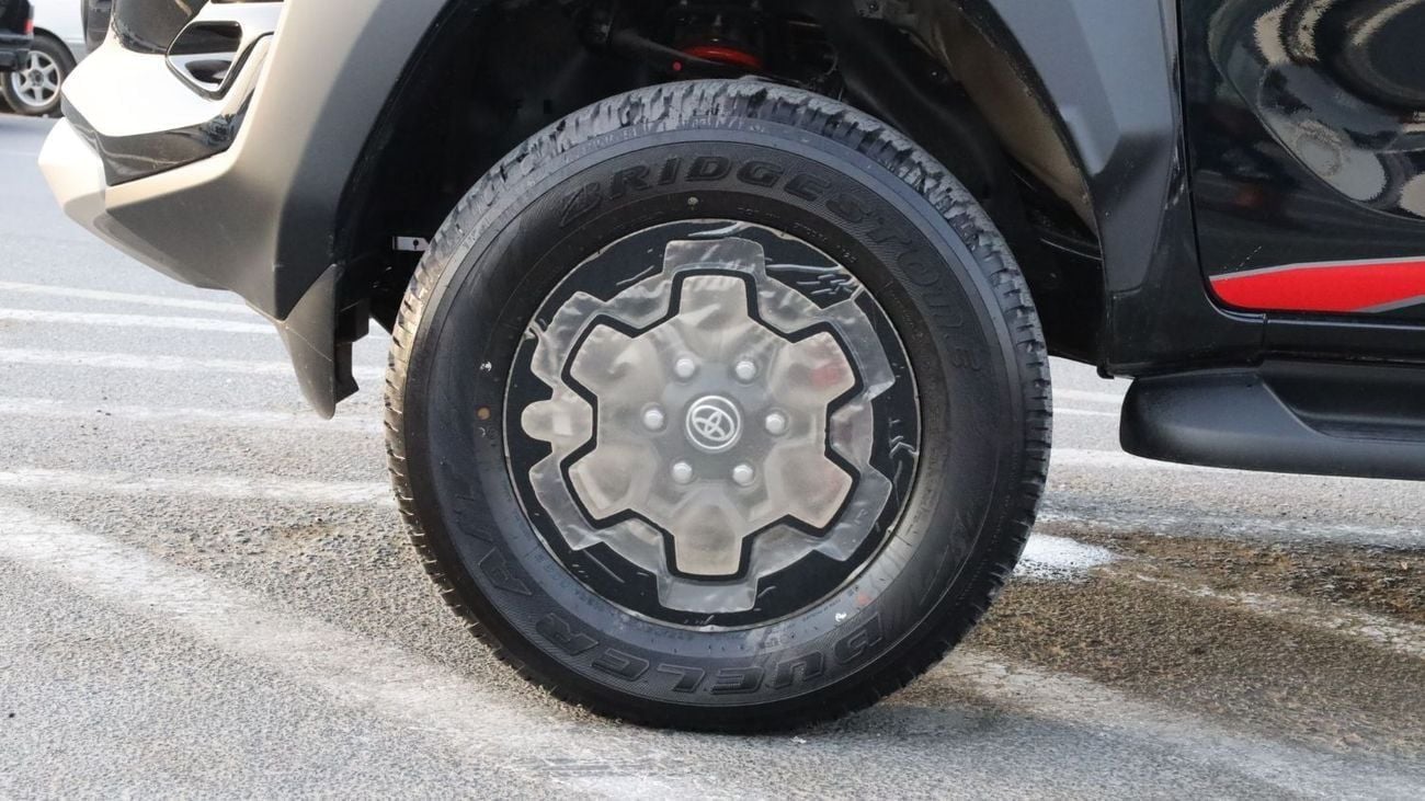 تويوتا هيلوكس GR Sport 4.0L