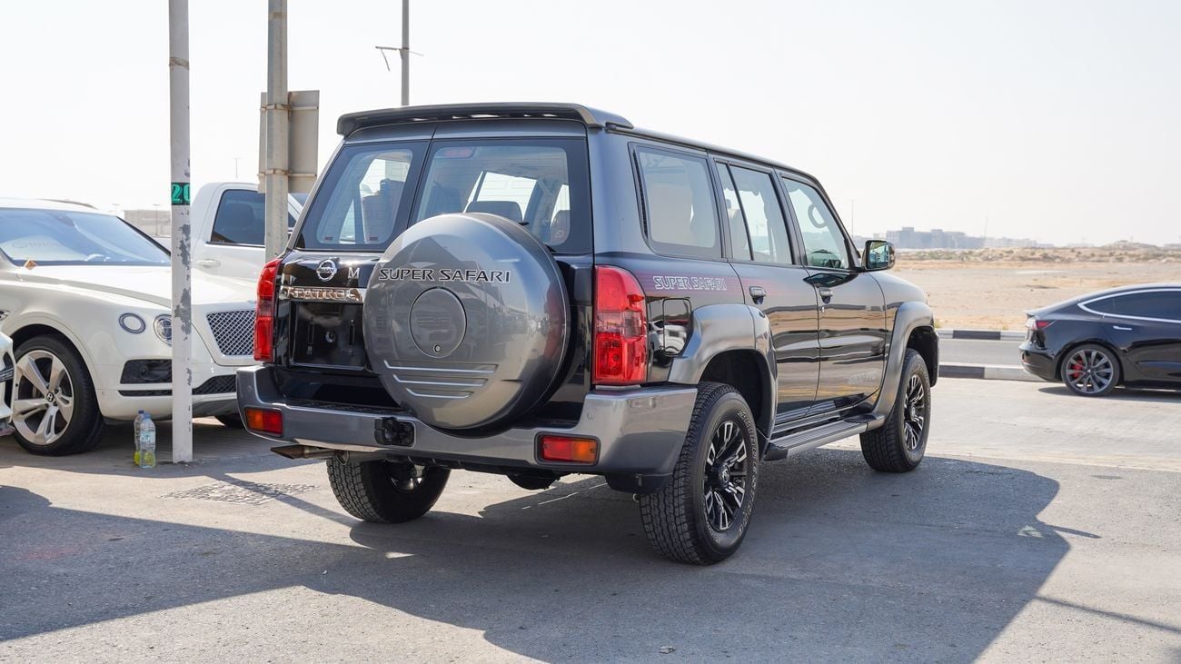Nissan Patrol Super Safari
