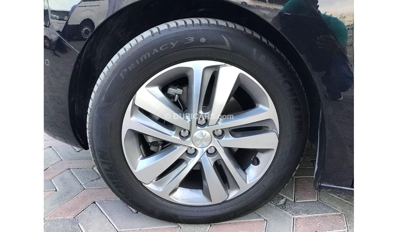 Peugeot Traveller Business VIP L2 2.0L 2019 Model with GCC Specs