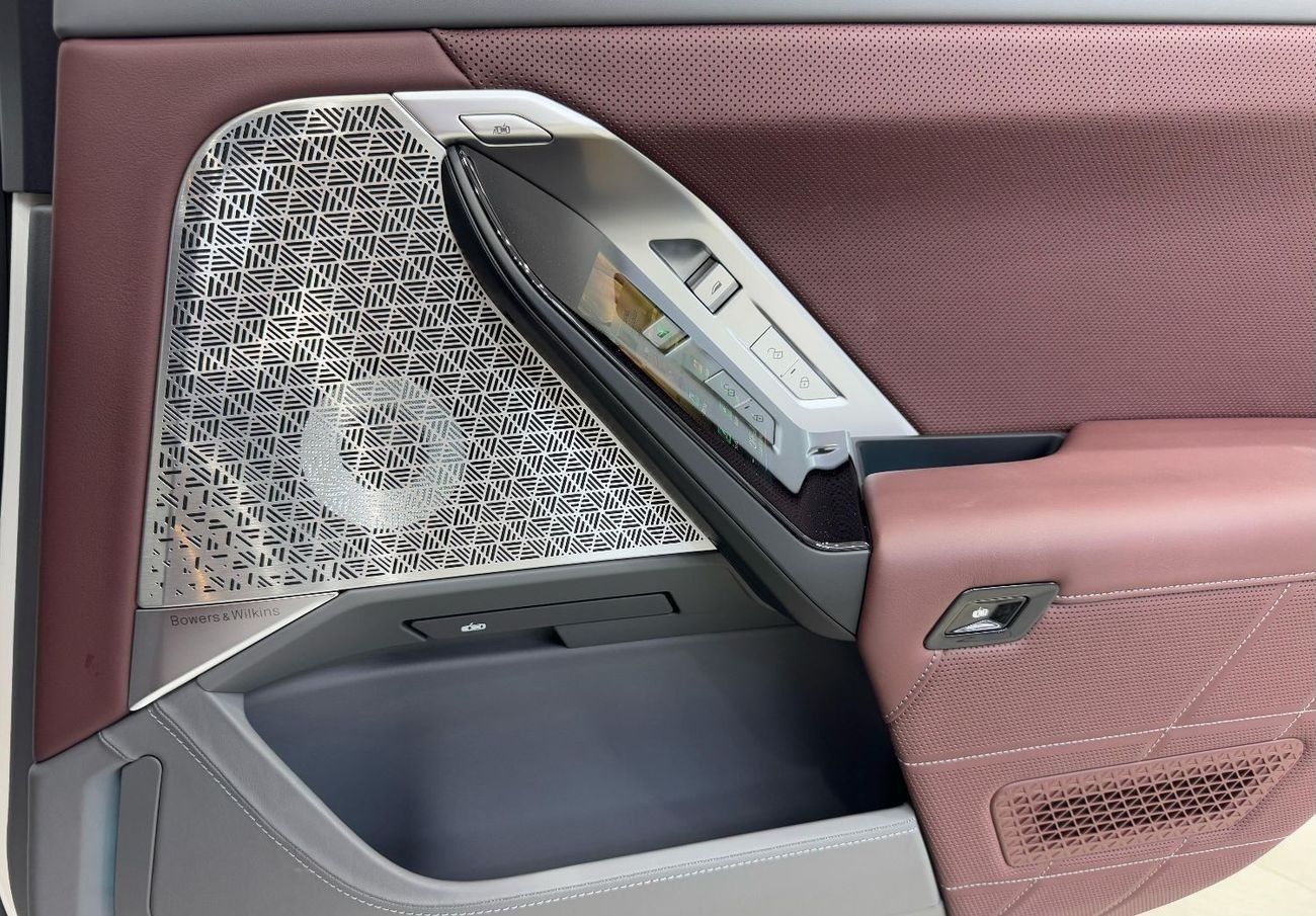 BMW 760Li 2023 BMW 760i M-Sport, 5 Years BMW Warranty, 2028 BMW Service Pack, Fully Loaded, GCC