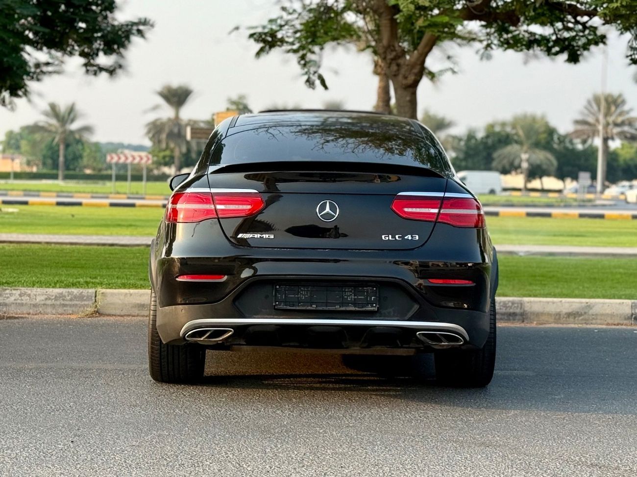 مرسيدس بنز GLC 43 MERCEDES GLC43 COUPE MODEL 2018 GCC SPACE FULL OPTION