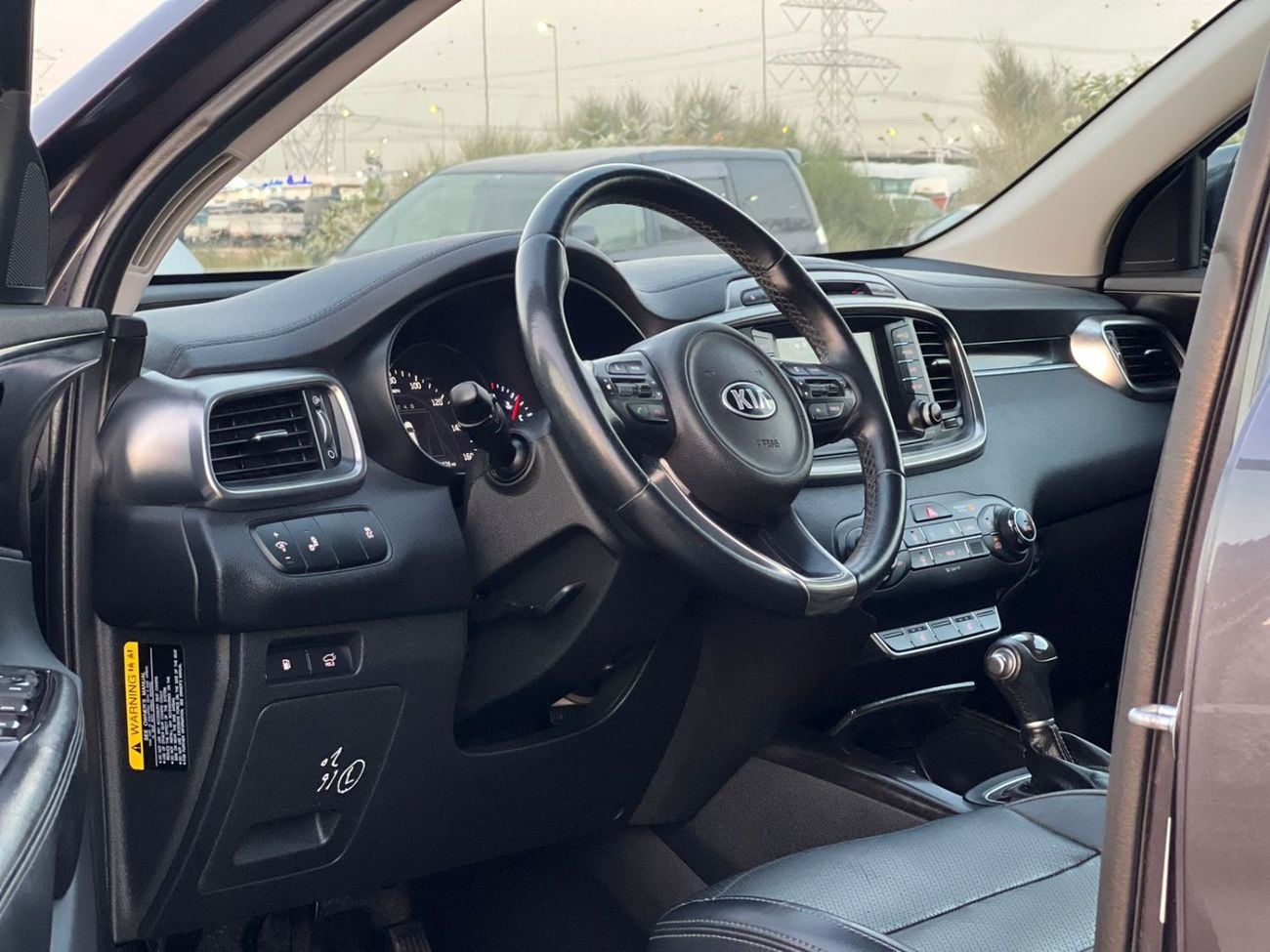كيا سورينتو 2018 Kia Sorento Ex MidOption Full Automatic - 3.3L V6 - Rear Camera & Sensor - Leather  Seat - Auto