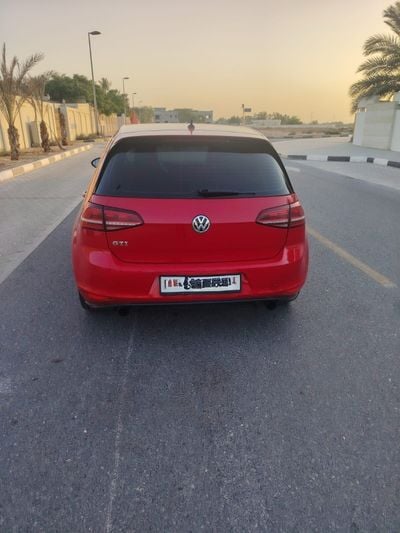 Volkswagen Golf GTI 2.0 turbo