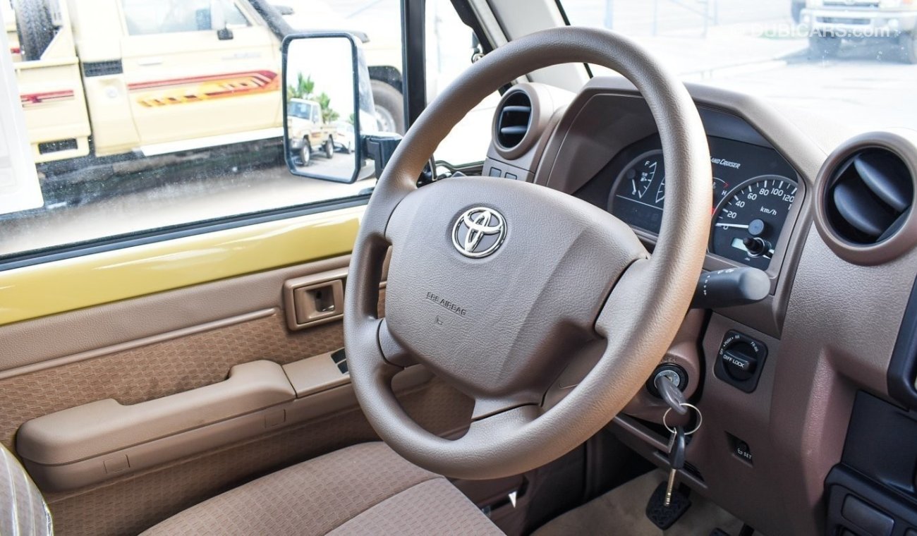 Toyota Land Cruiser Pick Up 4.5L Diesel V8 Single Cabin