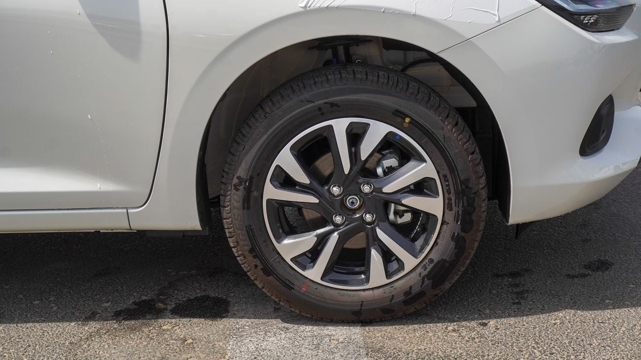 سوزوكي سويفت Brand New Suzuki Swift 2026 1.2L FWD Petrol |White/Black |N-SWI12- P-26 |FOR EXPORT