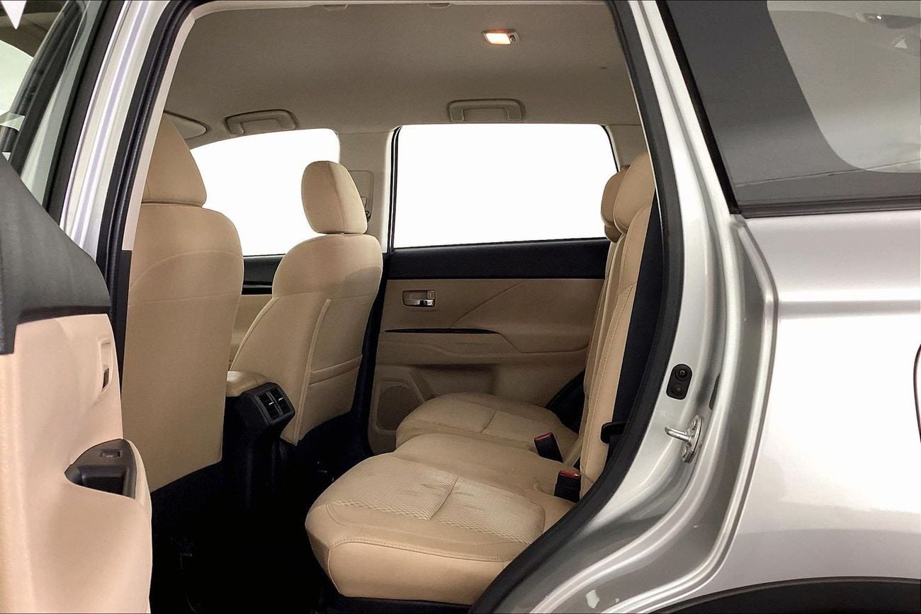 Mitsubishi Outlander GLX HIGHLINE FABRIC 2.5 GLX AUTO 4WD 7SEAT ML FABRIC SEATS | Guaranteed Warranty | 0 Down Payment