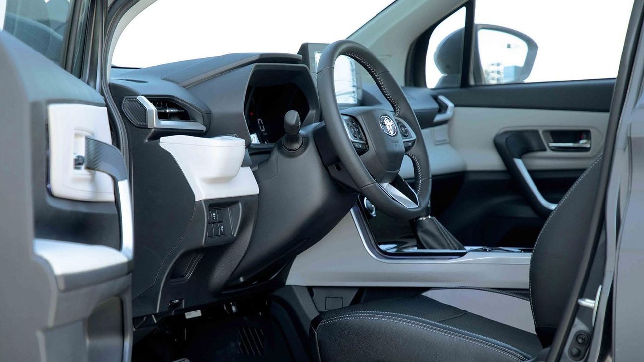 Toyota Veloz 2023 Toyota Veloz 1.5L petrol automatic