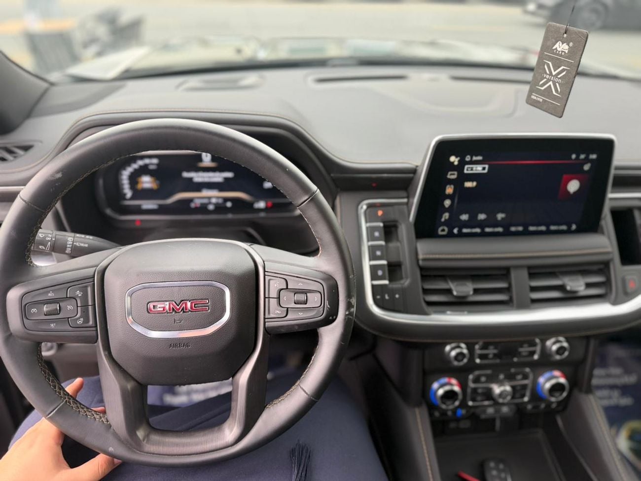 جي أم سي يوكون 5.3 V8 AT4 (AWD)