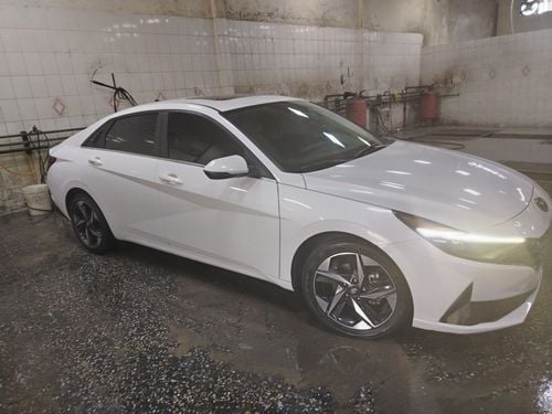 هيونداي إلانترا