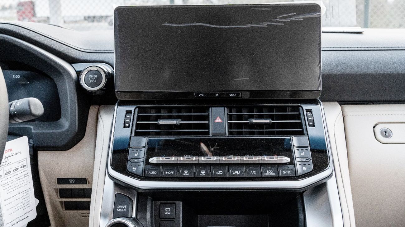 Toyota Land Cruiser 2026 Toyota Land Cruiser VXR 3.5L AT Petrol (Without body kits) White