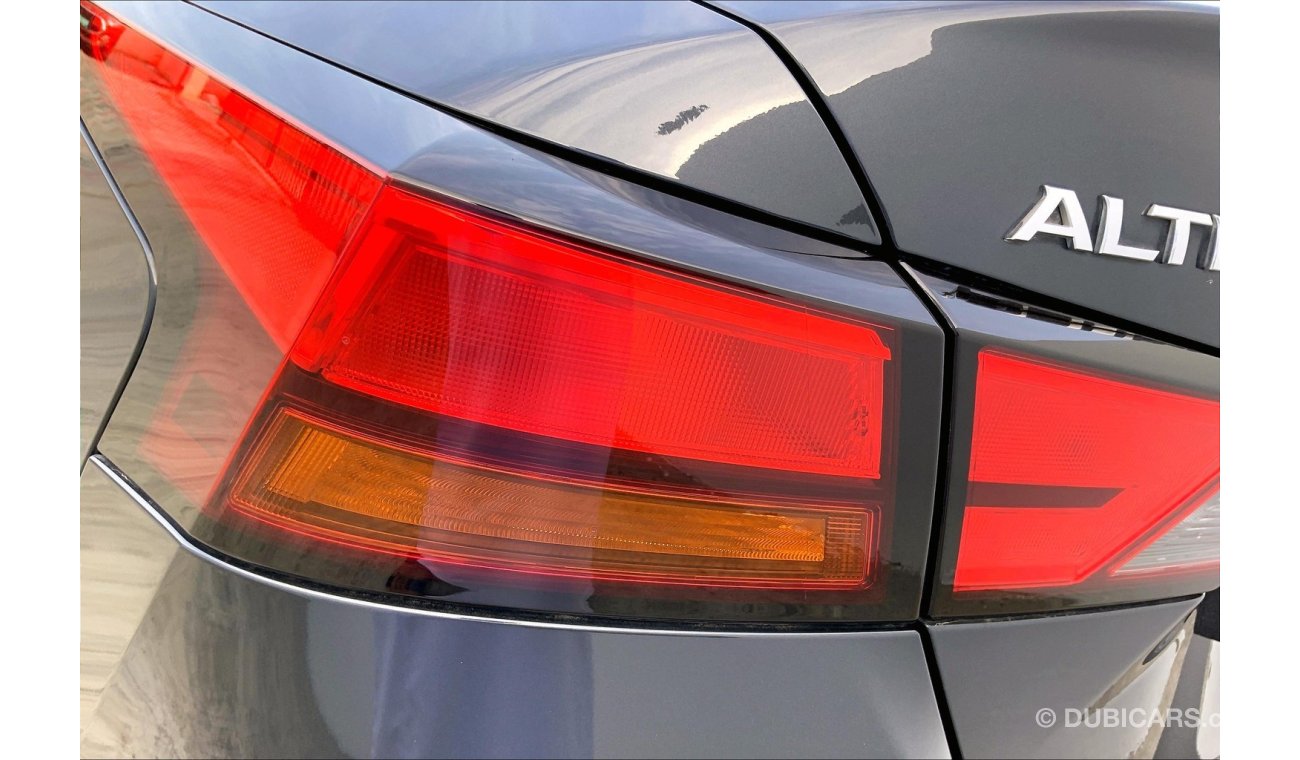 نيسان ألتيما SV