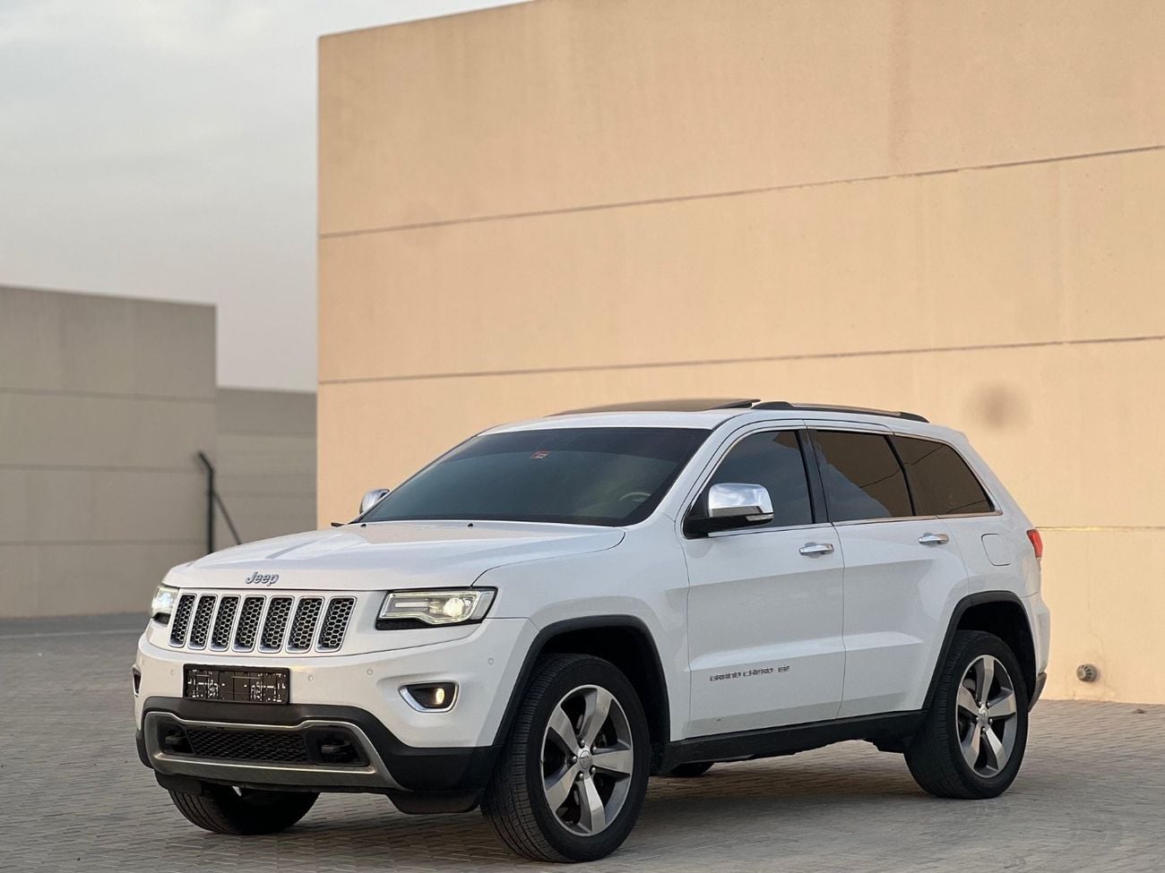 جيب جراند شيروكي Limited 3.6L