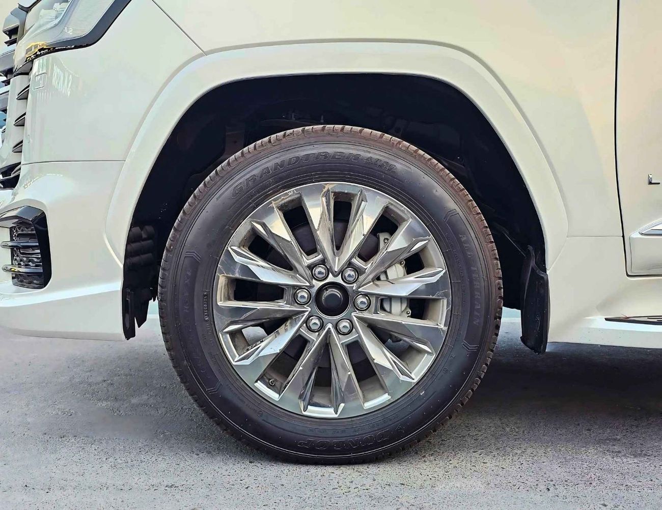 Toyota Land Cruiser VXR TWIN TURBO EXCL / HIGH OPTION / SUNROOF, LEATHER, POWER SEATS/3.5L PETROL V6 A/T/ (CODE # LCTVXR